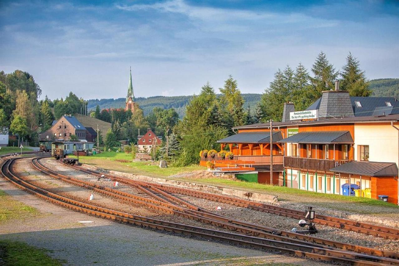Pension An Der Erzgebirgsbahn Oberwiesenthal Exterior photo